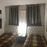 شقة Cozzy Cottage, In Center Of