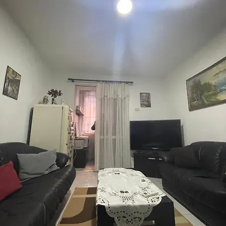 Cozzy Cottage, In Center Of Apartment Tirana