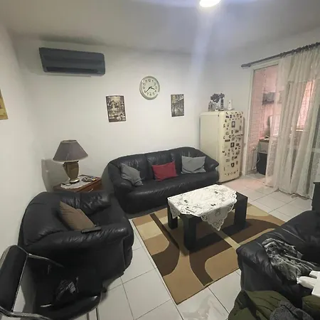 Apartment Cozzy Cottage, In Center Of Tirana