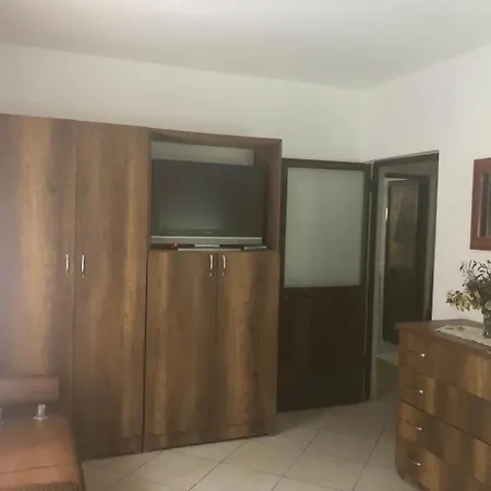 Cozzy Cottage, In Center Of Apartment