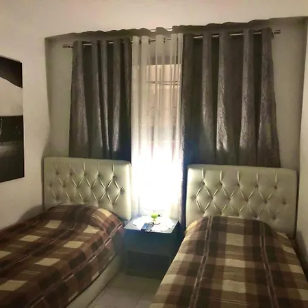 Cozzy Cottage, In Center Of Apartment
