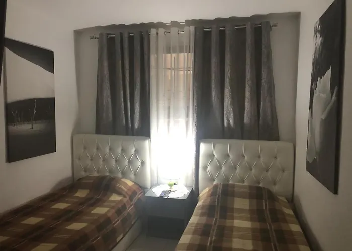 Apartment Cozzy Cottage, In Center Of