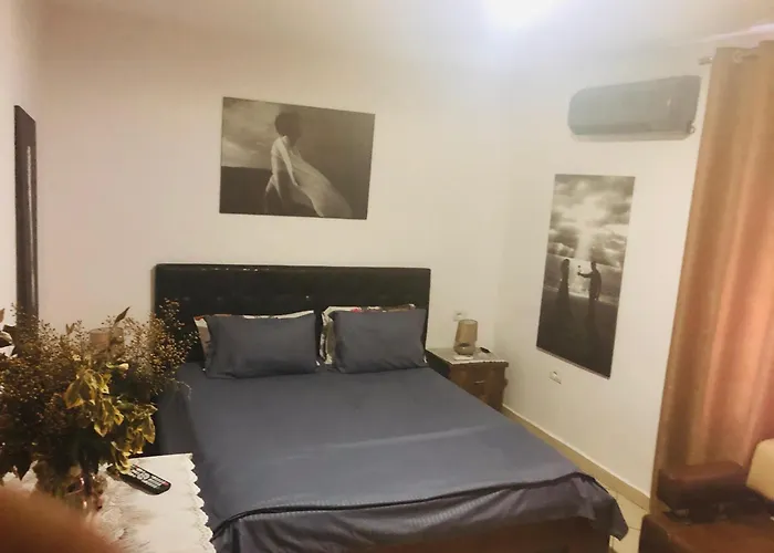 Apartment Cozzy Cottage, In Center Of *