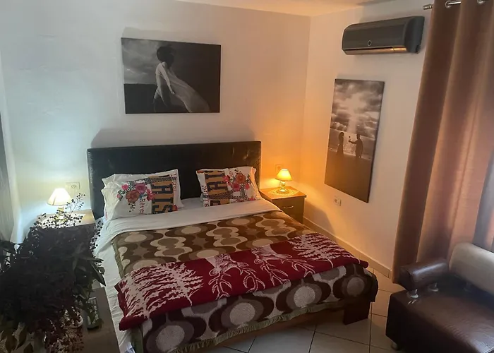 Apartment Cozzy Cottage, In Center Of Tirana